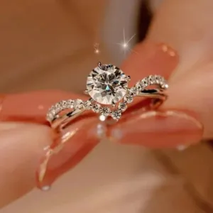 1.0 Ct Round Diamond Engagement Ring