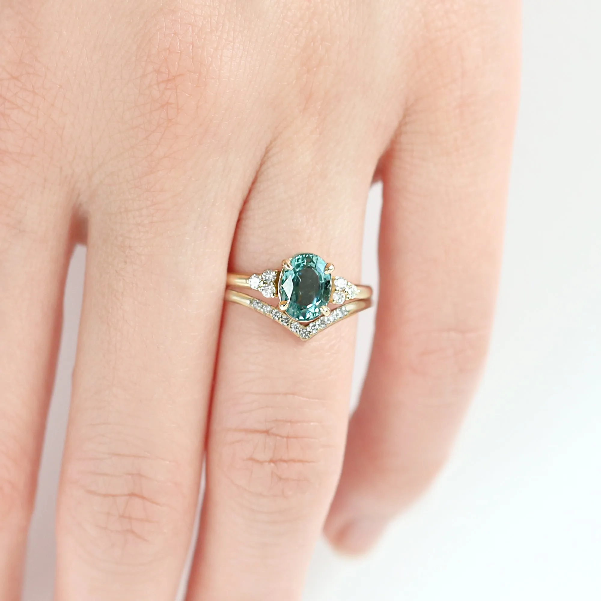 1.4ct.Oval Montana Teal Sapphire Sienna Ring