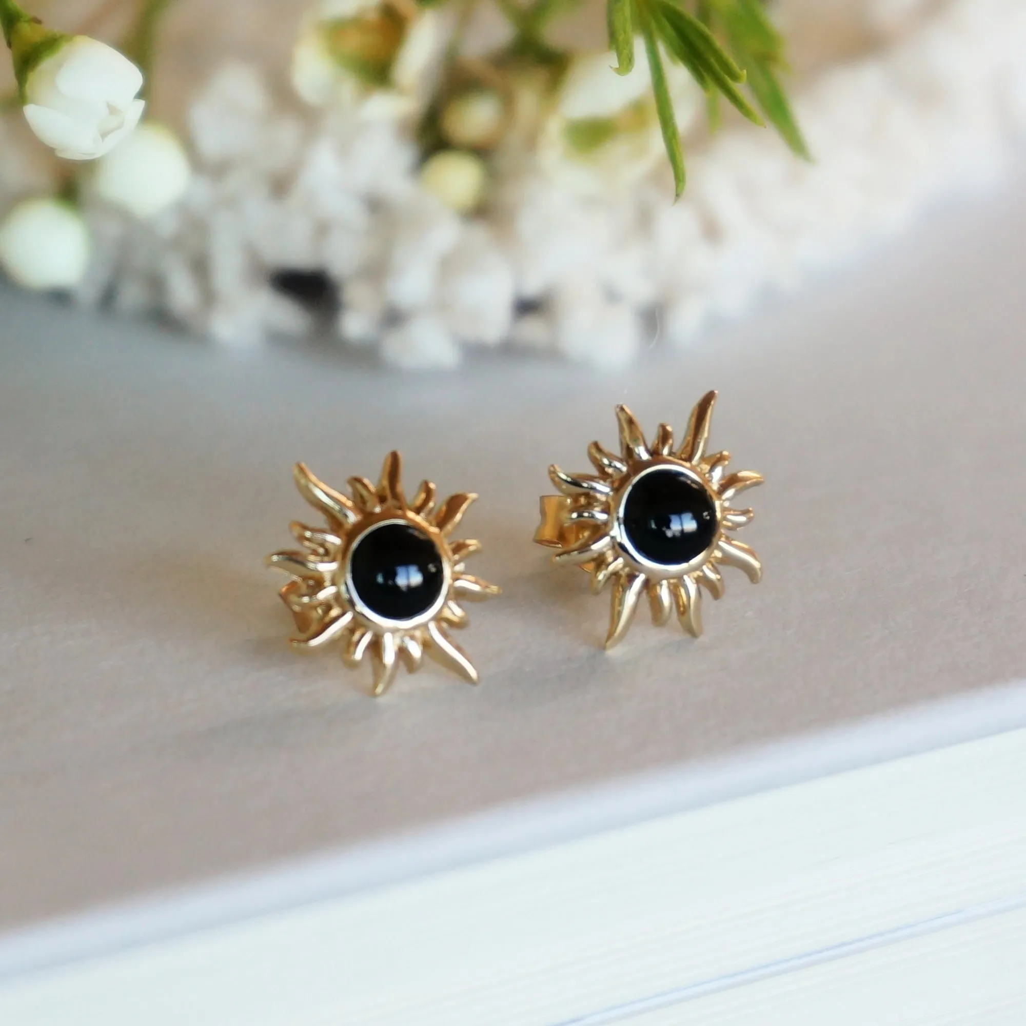 18k Gold Sunburst Earrings - Onyx