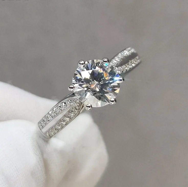 18K White Gold Round Cut 1ct 9mm Diamond Star Queen Engagement Ring