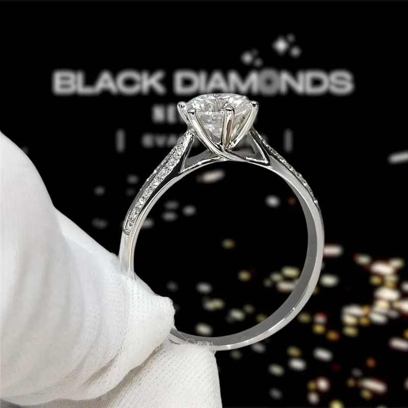18K White Gold Round Cut 1ct 9mm Diamond Star Queen Engagement Ring