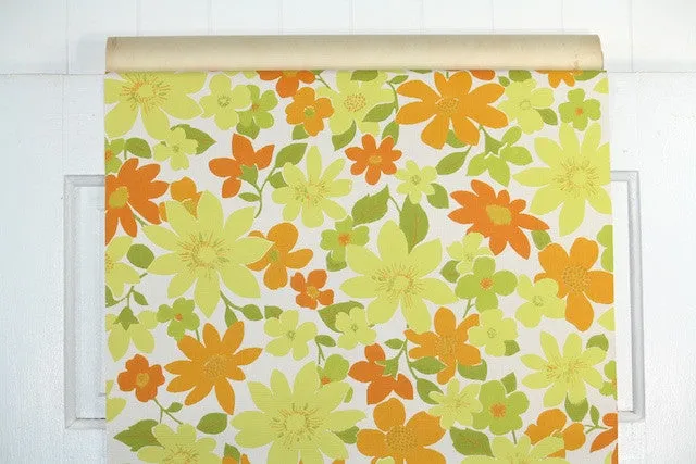 1960s Floral Vintage Wallpaper