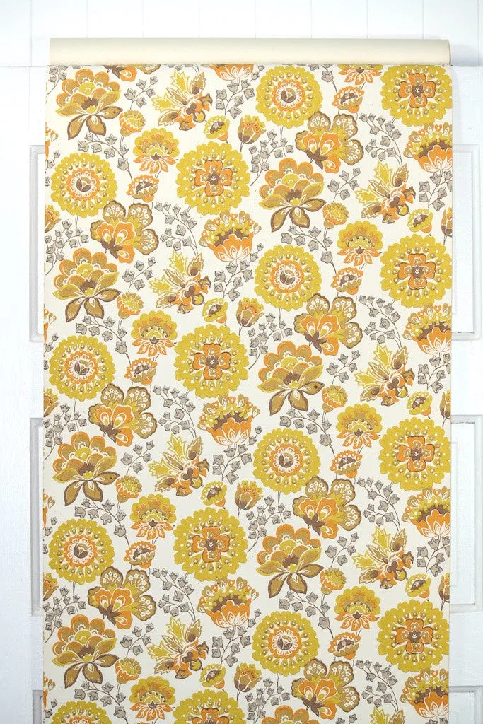 1960s Floral Vintage Wallpaper