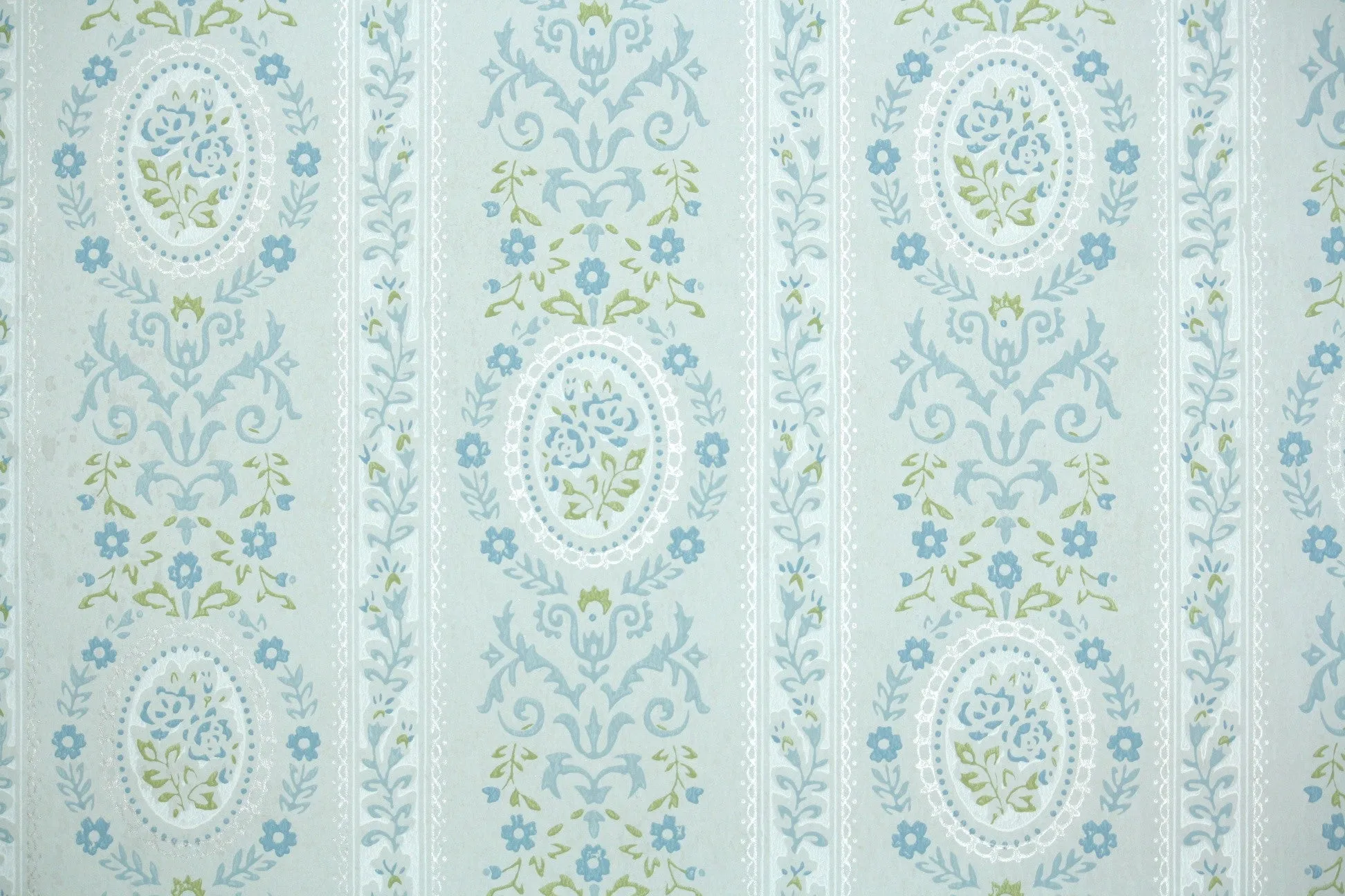 1960s Floral Vintage Wallpaper