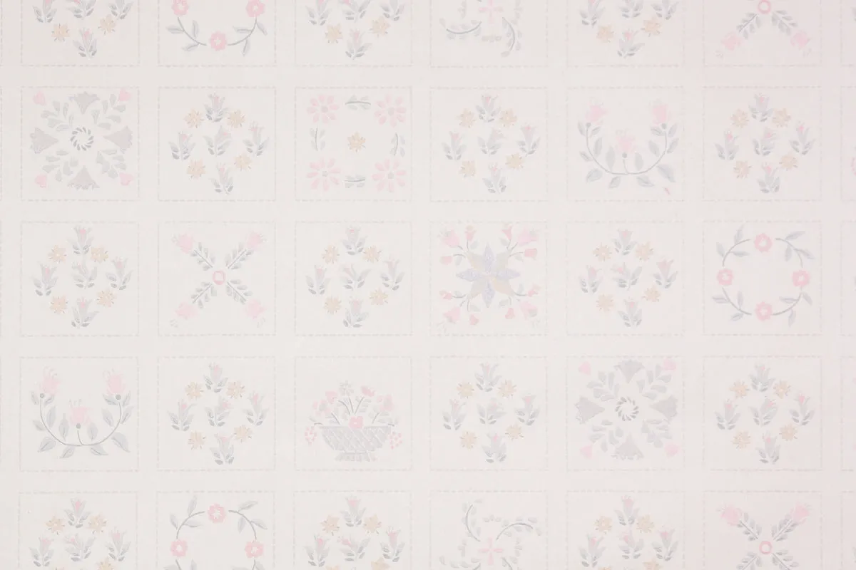 1980s Floral Vintage Wallpaper