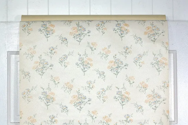 1980s Floral Vintage Wallpaper