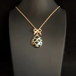 1984 Avon Easter Egg Pendant