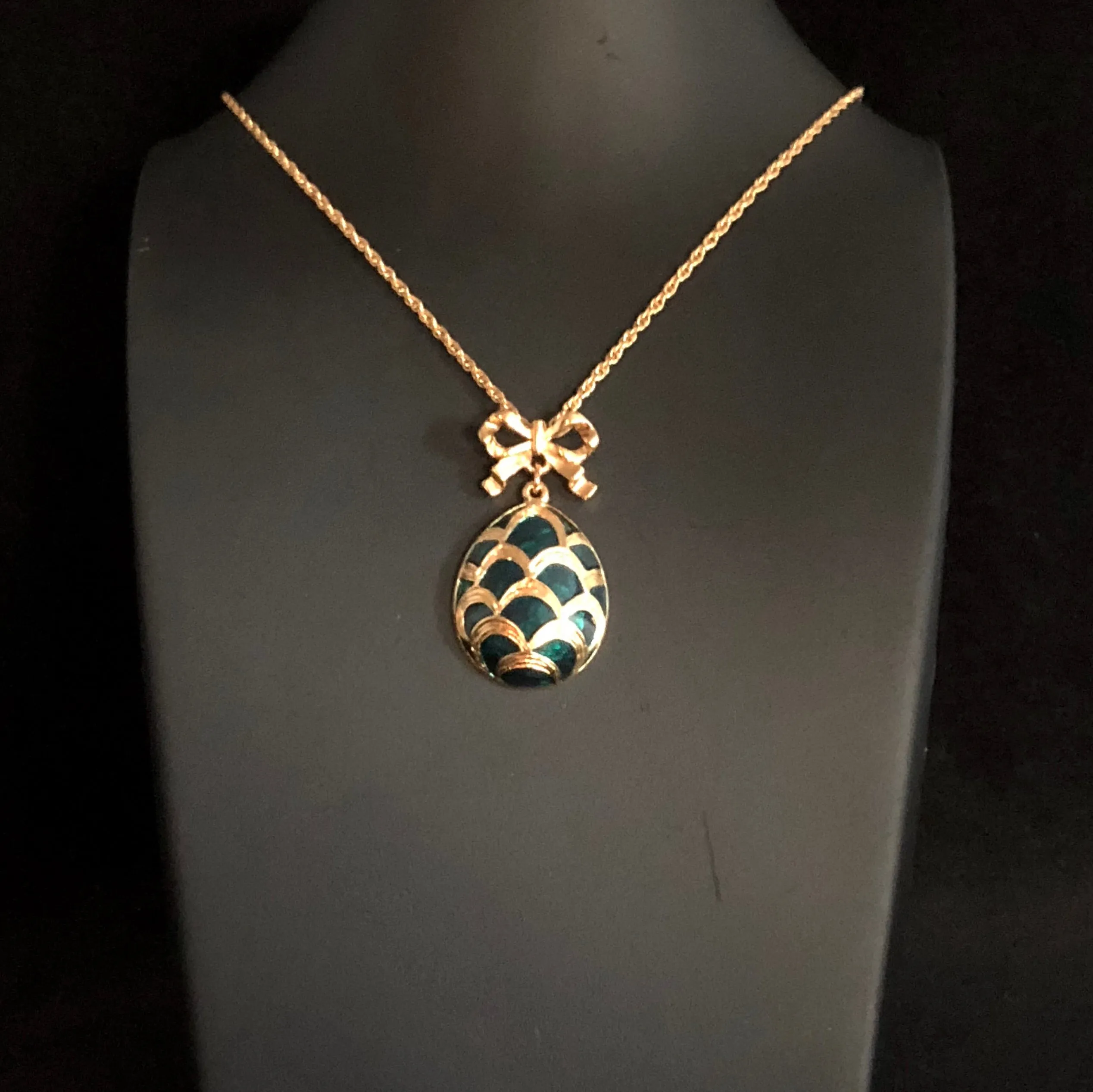 1984 Avon Easter Egg Pendant