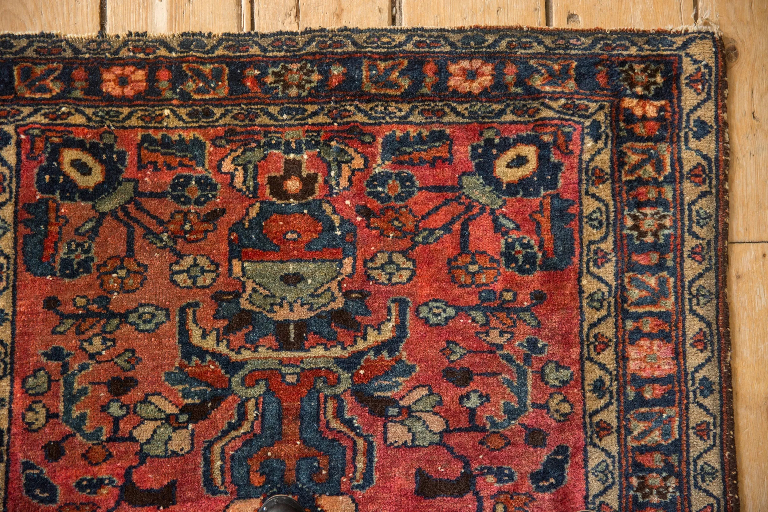 2.5x4 Vintage Fine Lilihan Rug