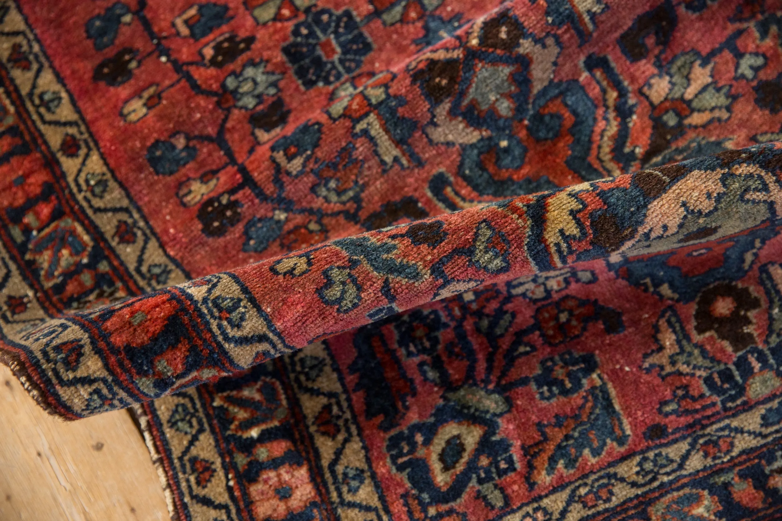 2.5x4 Vintage Fine Lilihan Rug