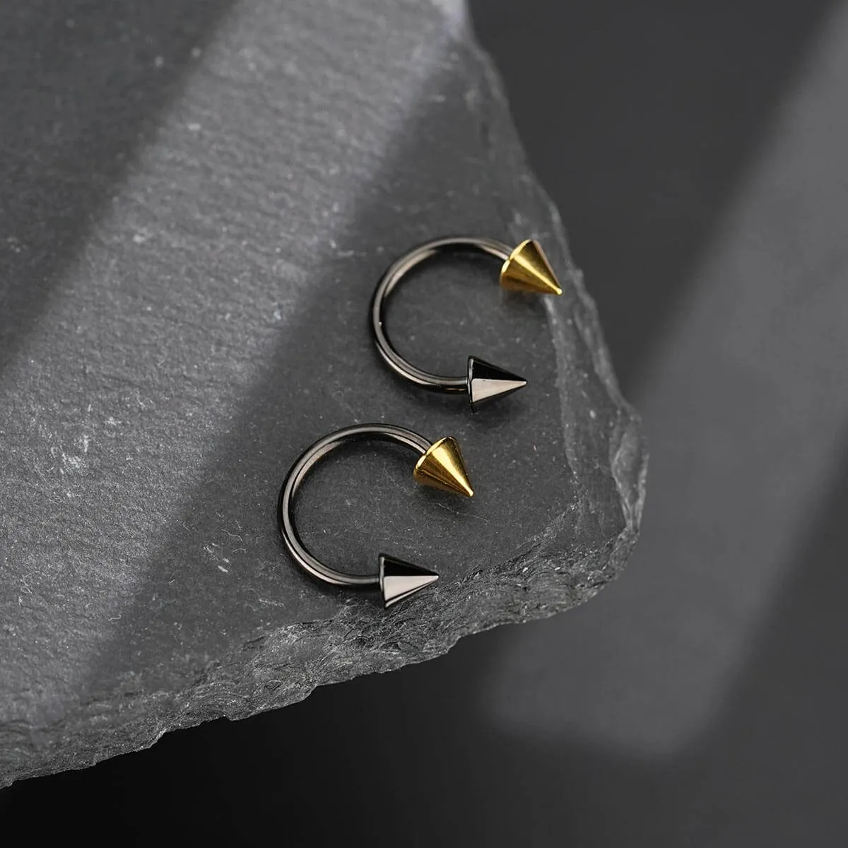 2PCS Internally Threaded Titanium Gold-Black Spike CBR Septum Ring Set