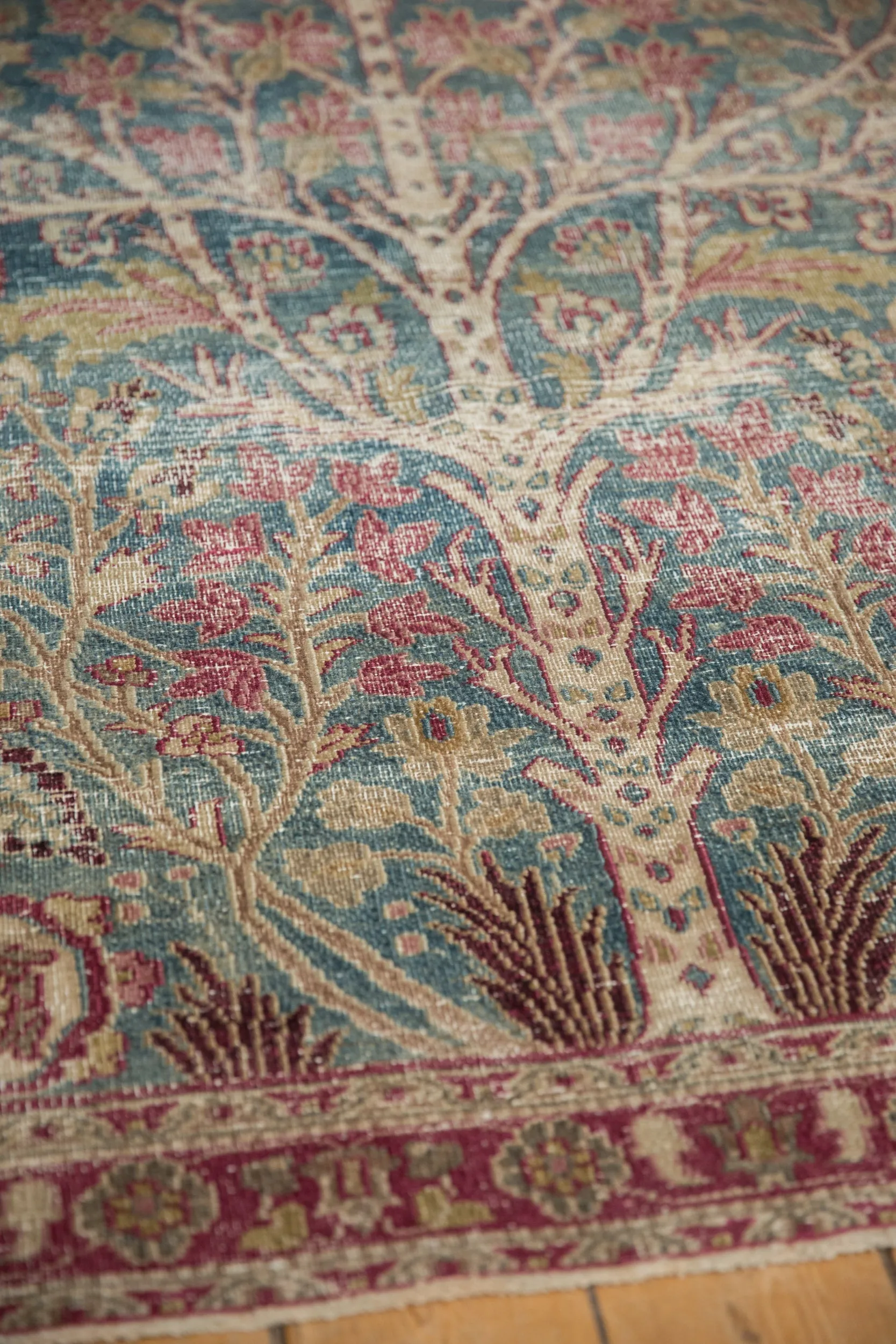 4.5x7 Vintage Distressed Meshed Rug