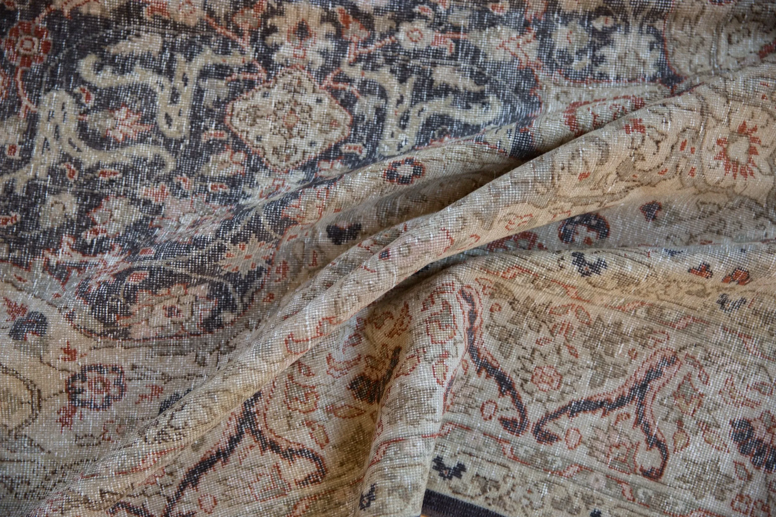 8x11.5 Vintage Distressed Sparta Carpet