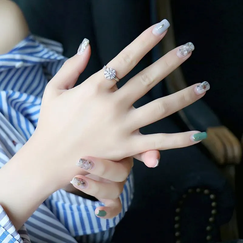 Anxiety Super Flash Zircon Rotating Exquisite Personality Finger Ring Adjustable Size Open Ring for Women in Silver Color