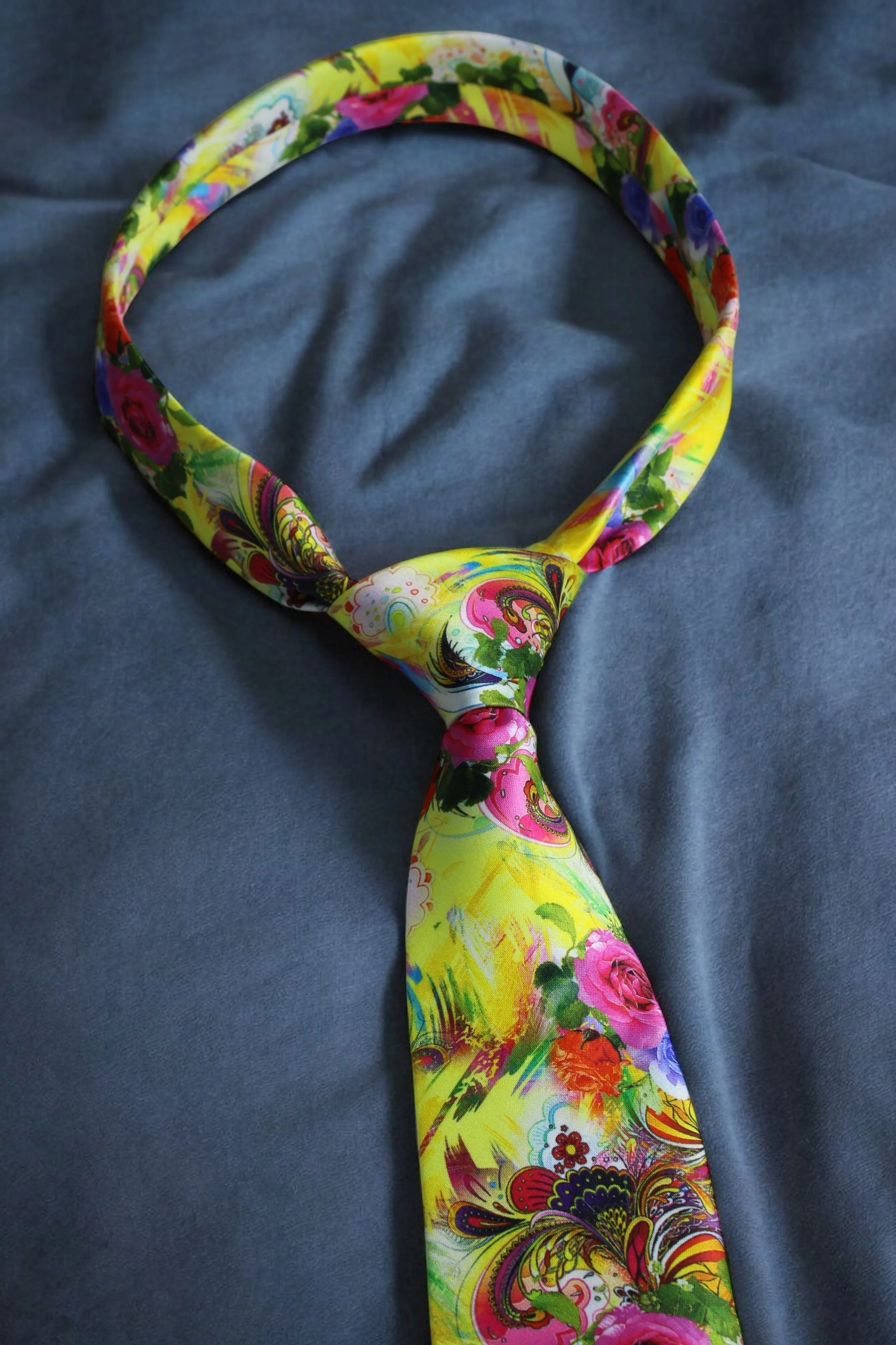 Artistic Yellow Floral Tie With Pocket Square