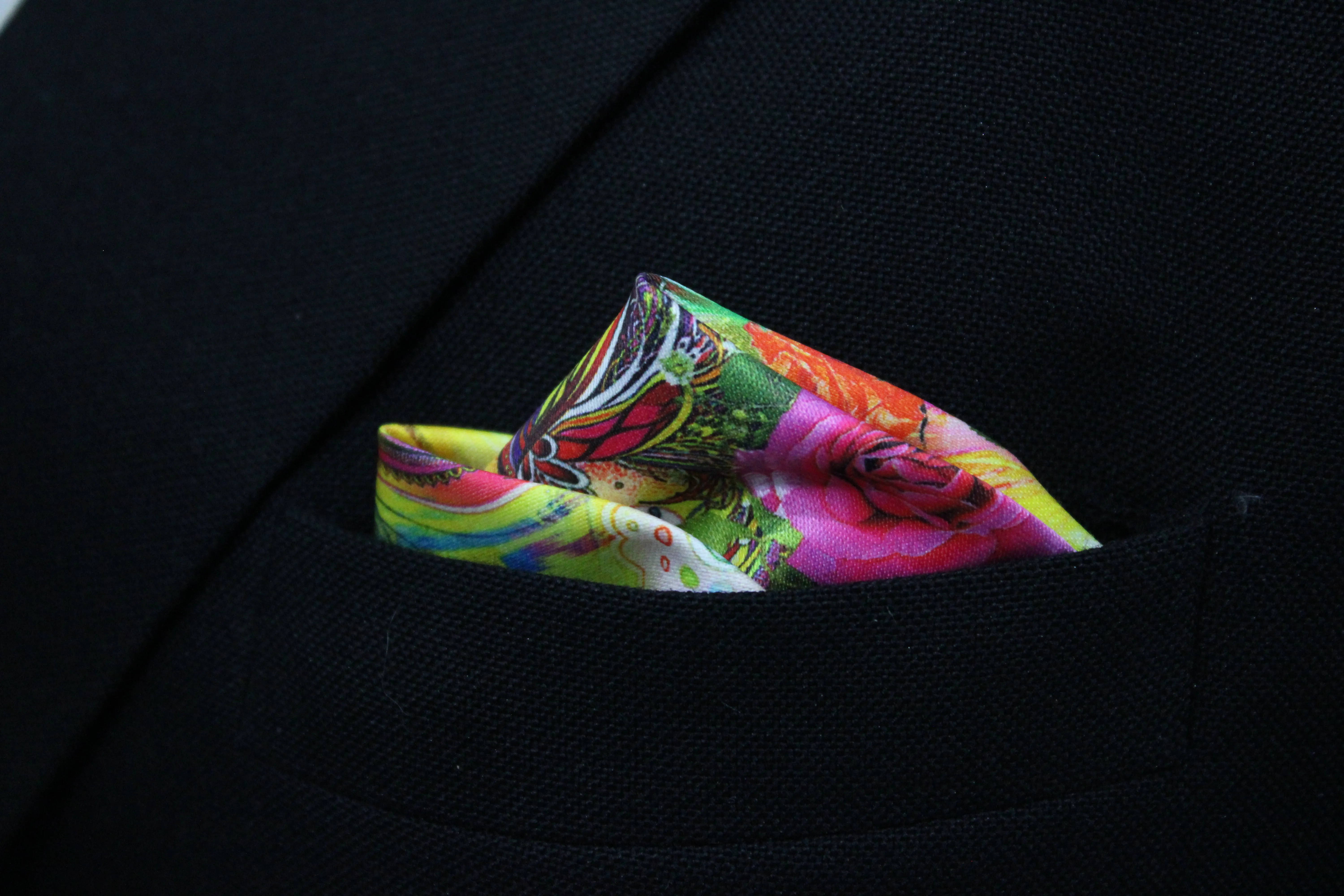 Artistic Yellow Floral Tie With Pocket Square