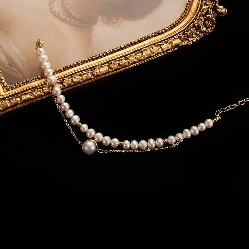 Court ball armlet