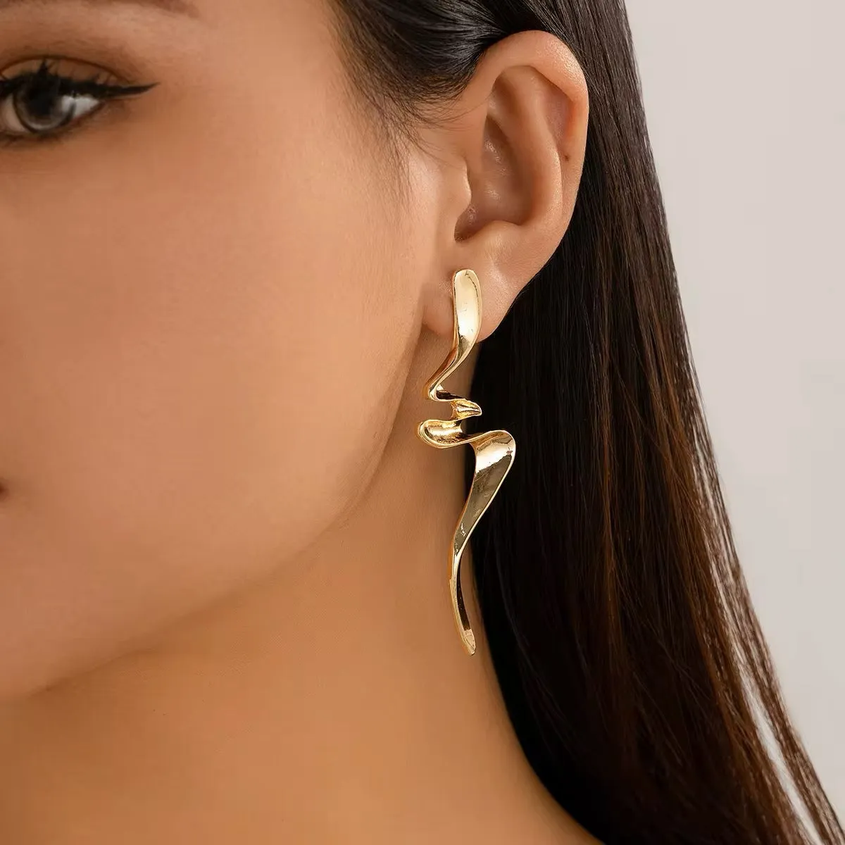 Creative Design Irregular Metal Twisted Drop Earrings