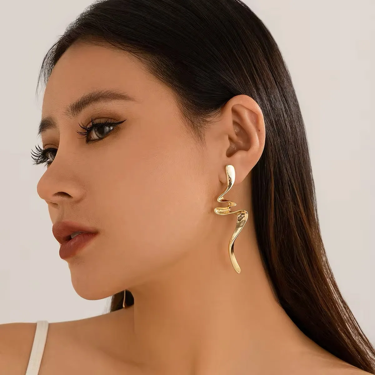 Creative Design Irregular Metal Twisted Drop Earrings