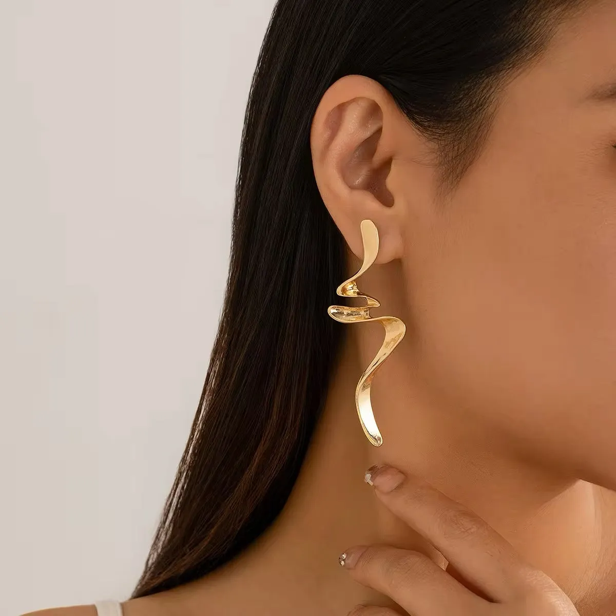 Creative Design Irregular Metal Twisted Drop Earrings