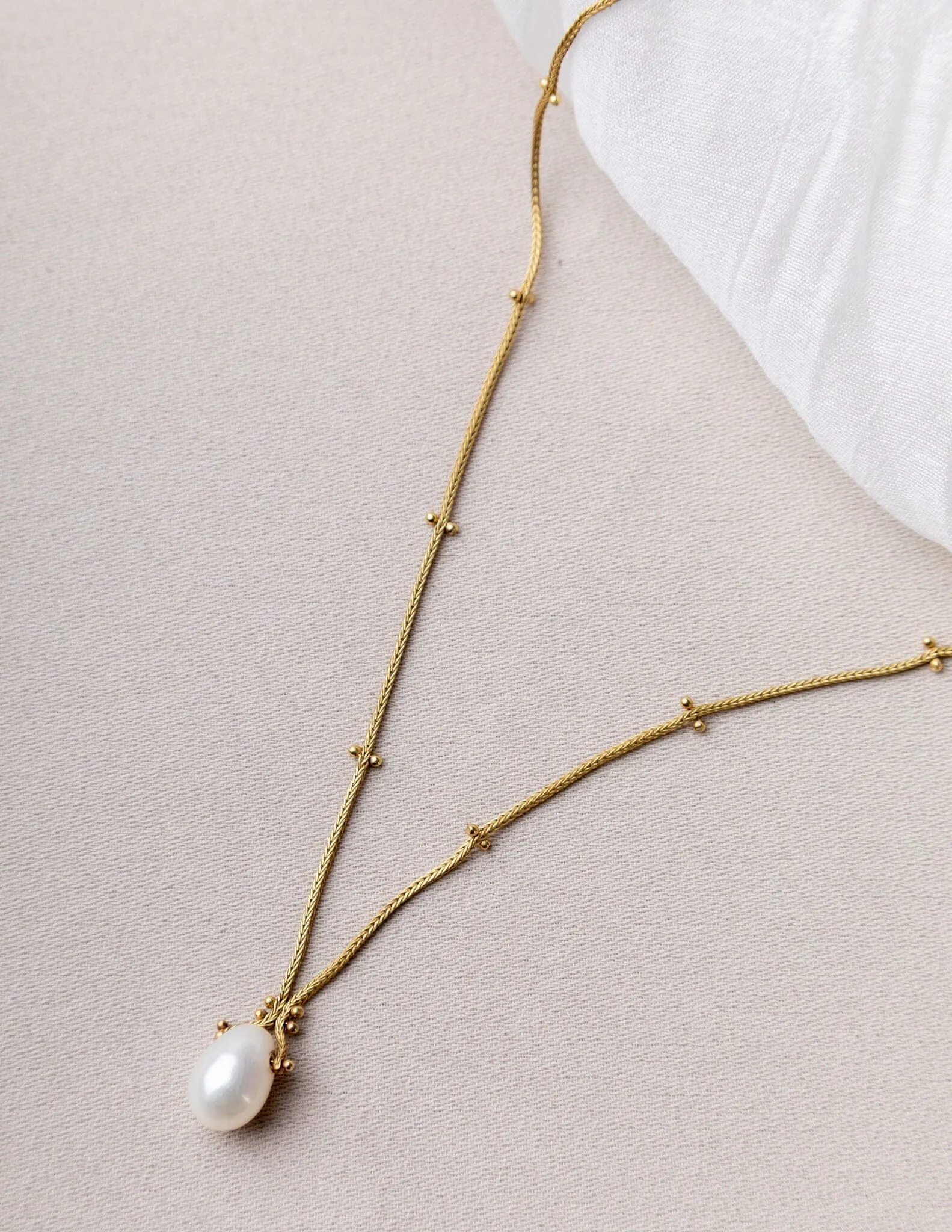 Delicate Royal Pearl Necklace