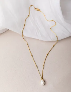 Delicate Royal Pearl Necklace