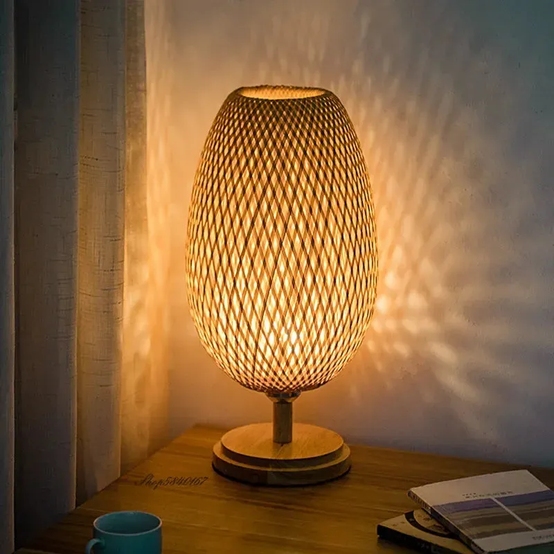 GlowCrest | Artistic Table Lamp for Cozy Spaces