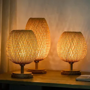GlowCrest | Artistic Table Lamp for Cozy Spaces