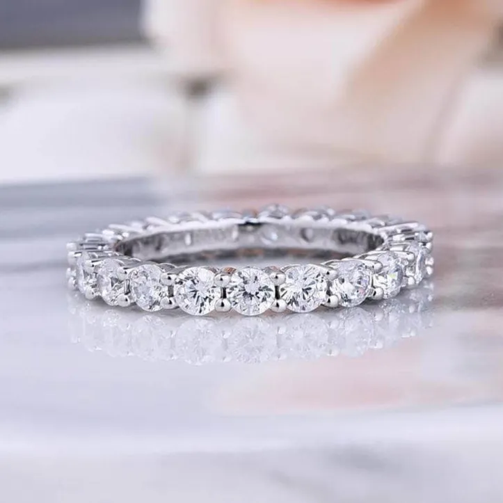 Gorgeous 4 Prong Round Cut Simulated Diamond Ring Set