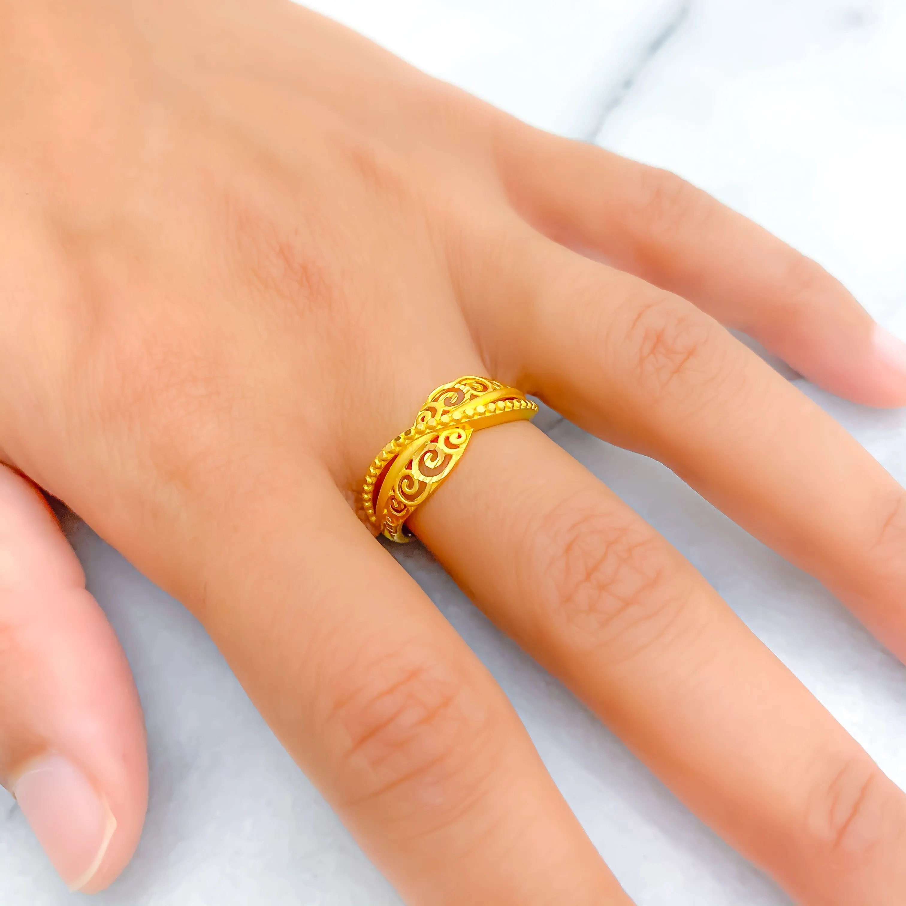 Gorgeous Petite 22k Gold Ring