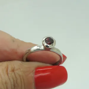 Hadar Designers Red Zircon Ring 925 Sterling Silver size 7 Handmade Art () LAST