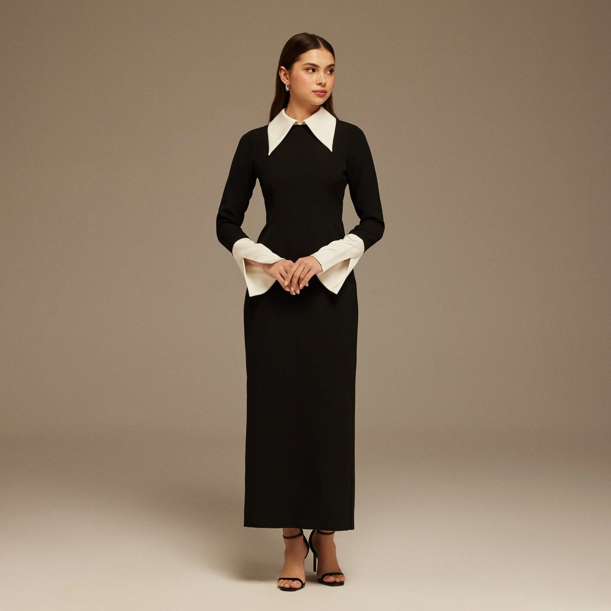 Maxi Dress with White Collar Details