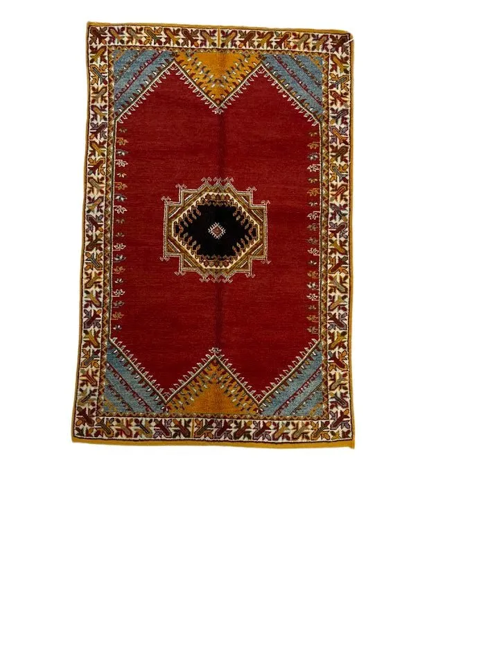 Moroccan area rug from Tazenakht, Wool and Thread, 250cm x 155cm or 8.20ft x 5.08ft