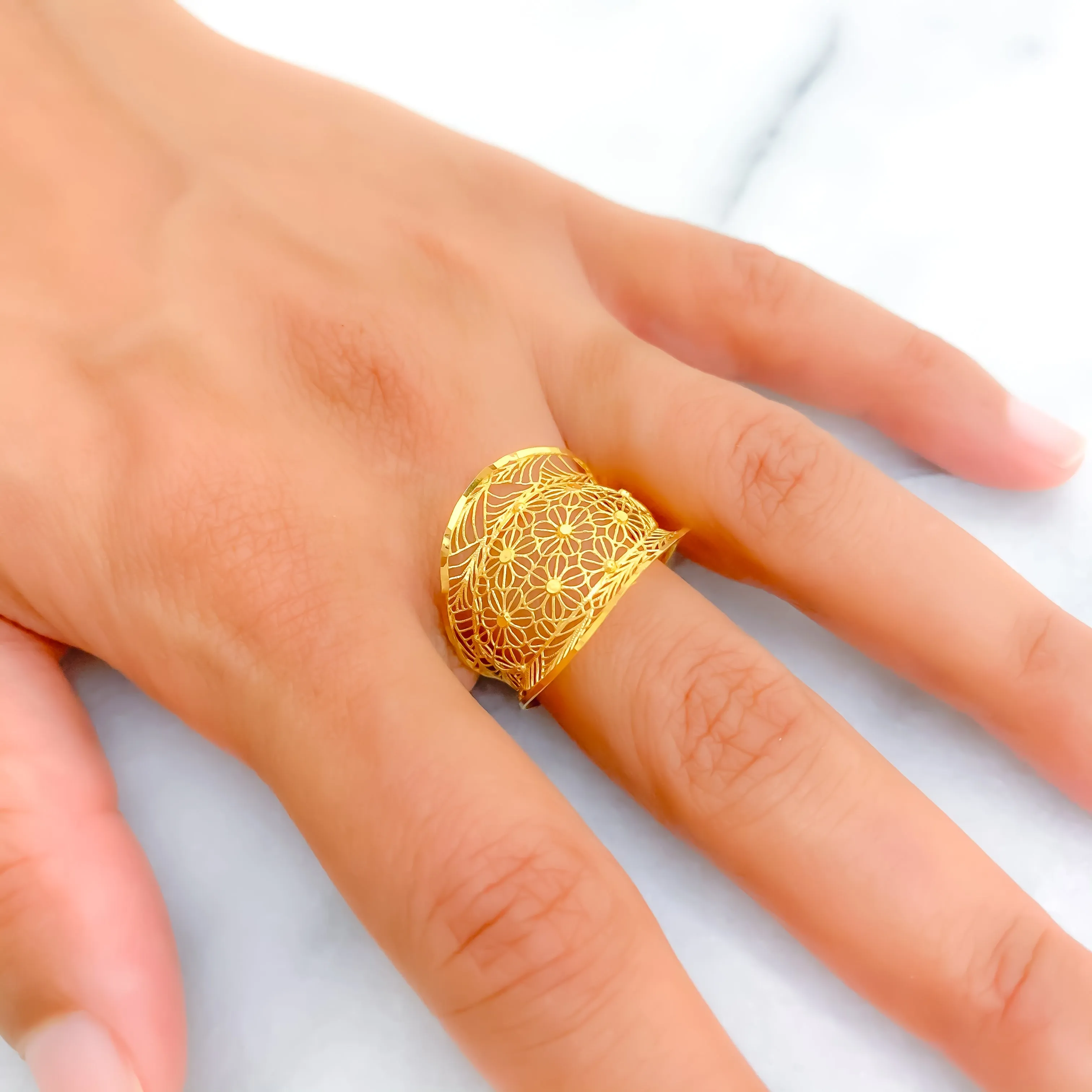 Ornate Filigree 21k Gold Artistic Ring