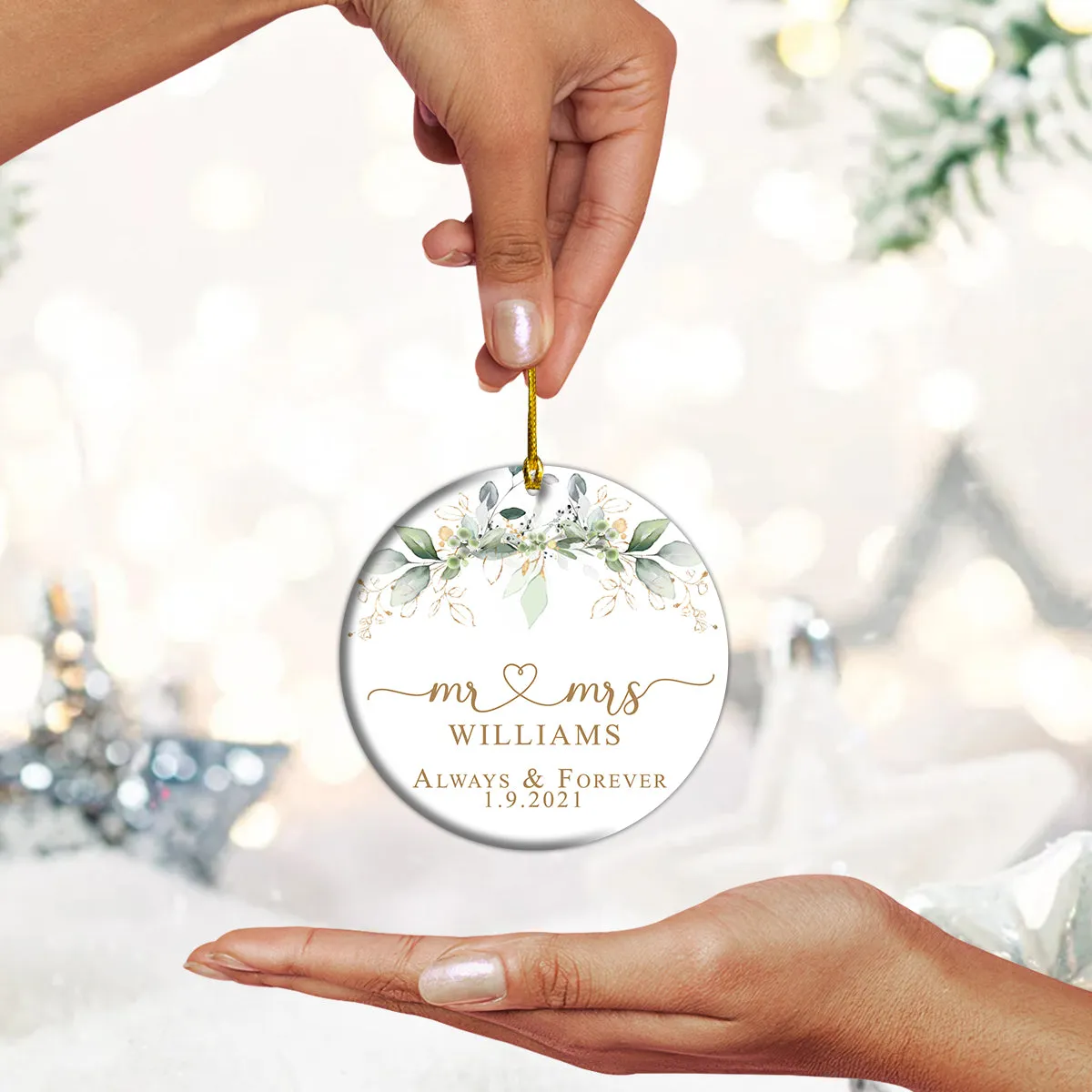 Personalized Mr & Mrs Circle Ornament Christmas Gift For Couples