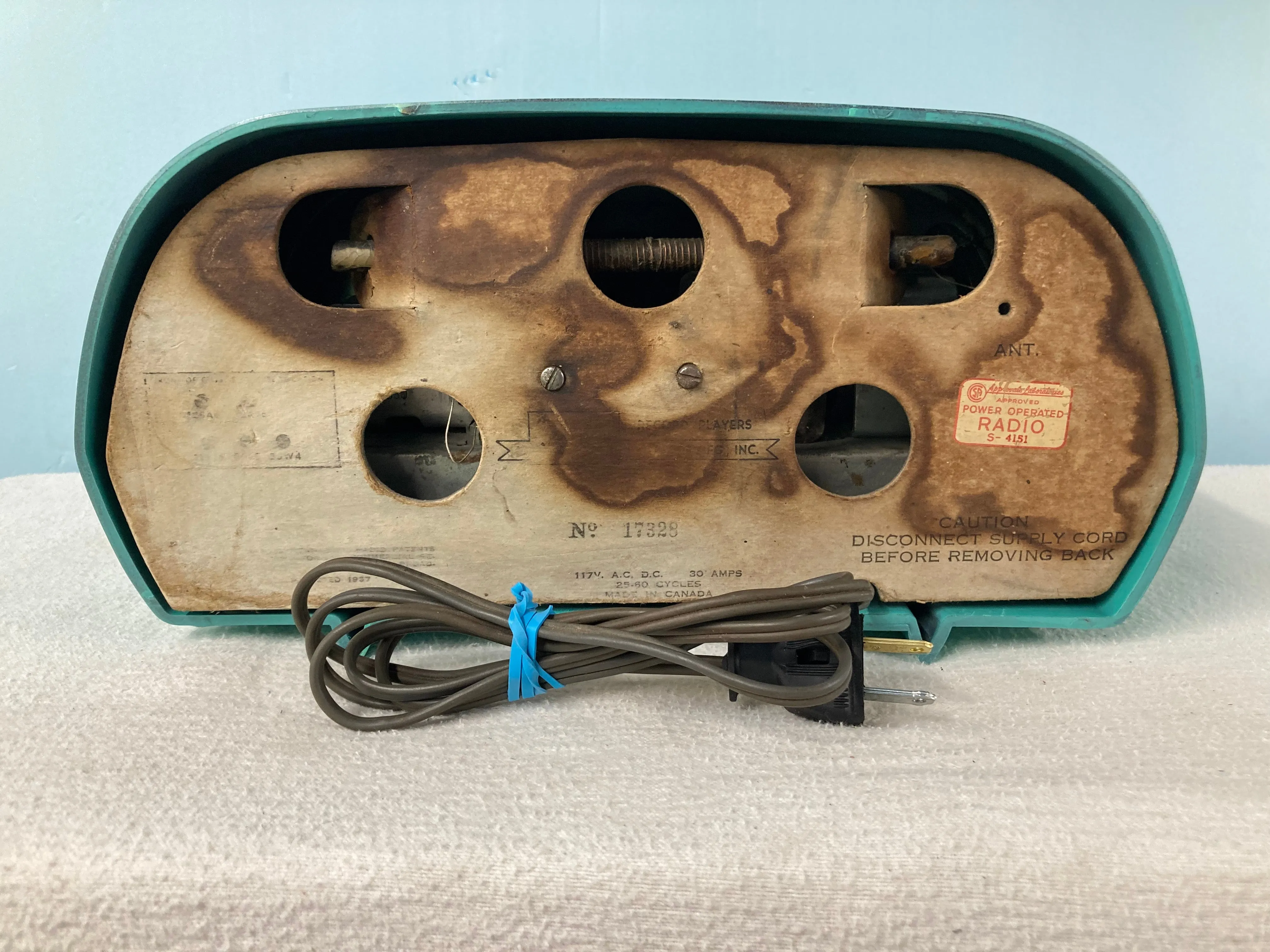 Rare Lifco l630 Tube Radio.