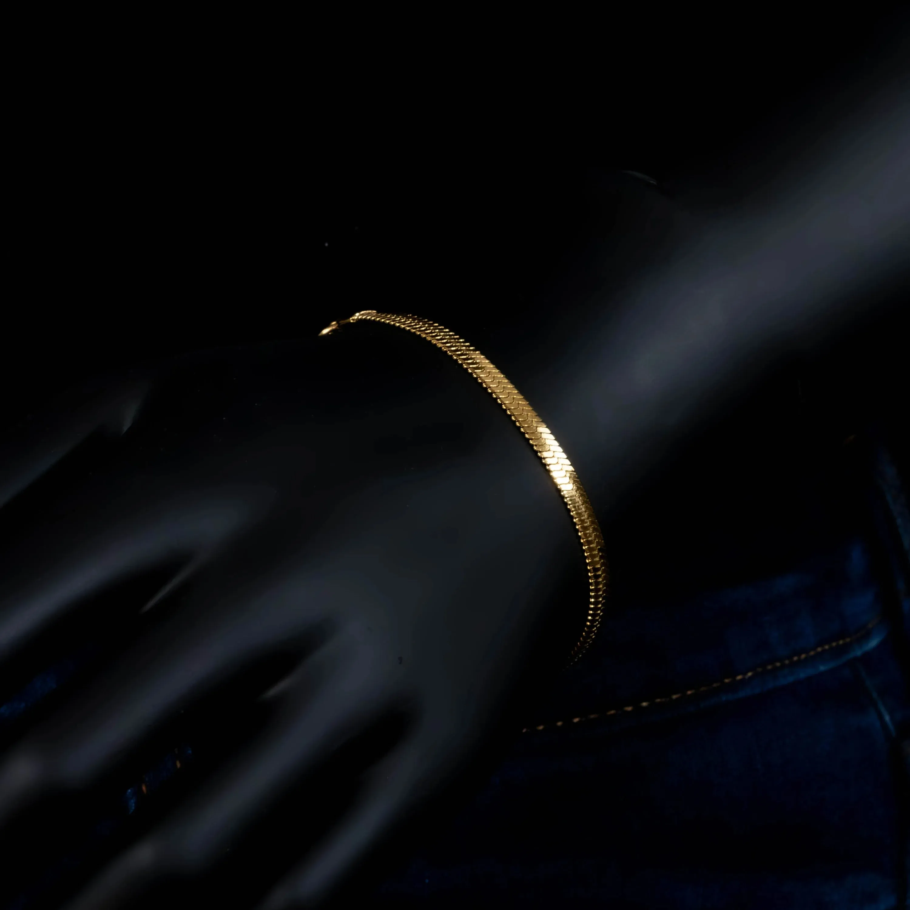 Rayden Golden Herringbone Bracelet