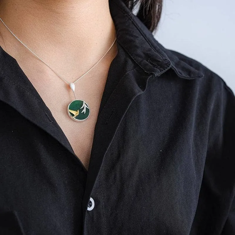 Swallow & Willow in Spring Wind Necklace