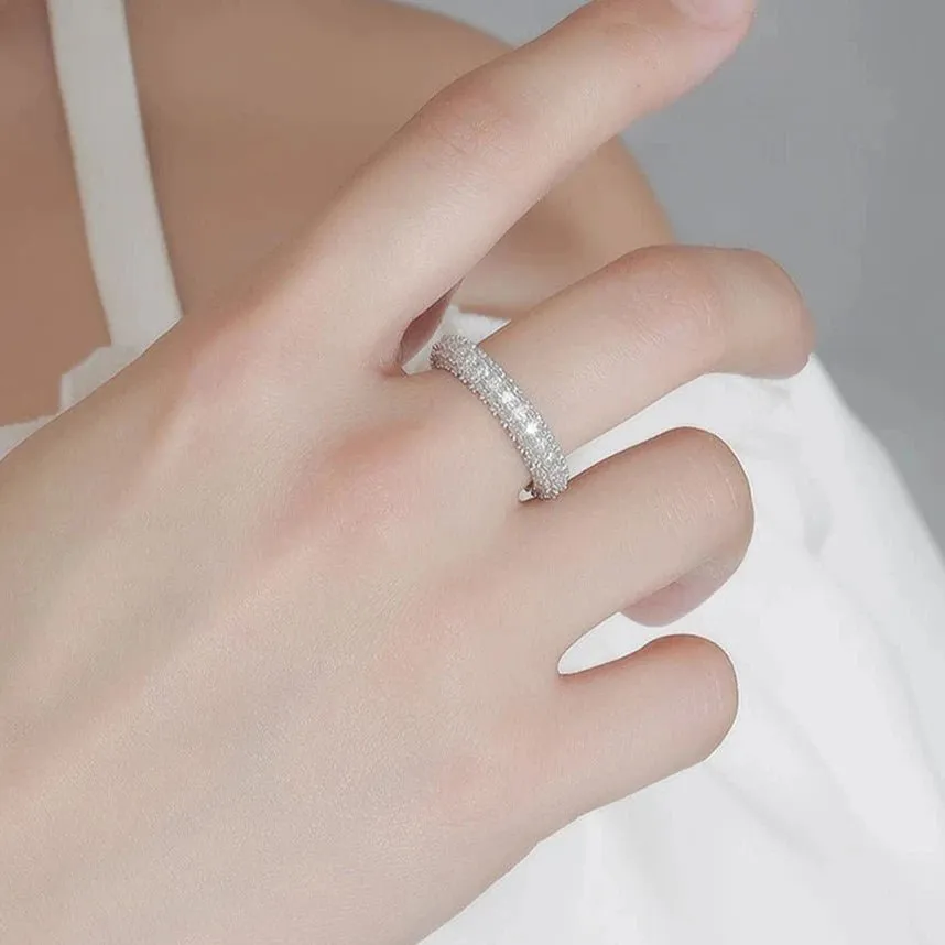 Three-sided D Color Diamond Wedding Band