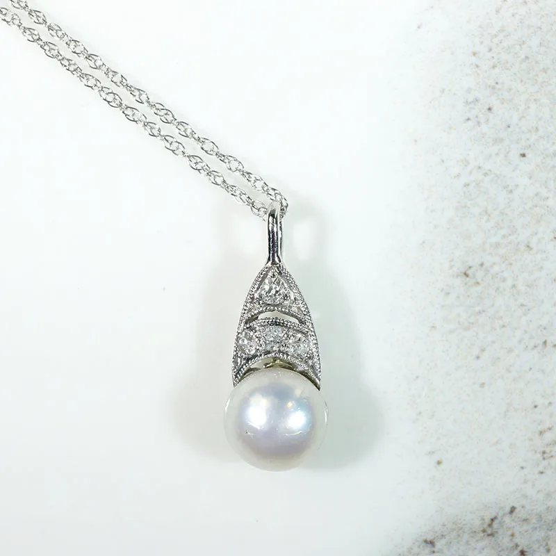Victorian Diamond & Platinum Pendant with Silvery Pearl
