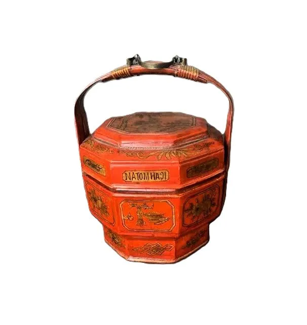Vintage  Chinese Basket Red Lacquer With Floral